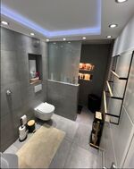 Badezimmer mit Dusche Badezimmer mit Dusche