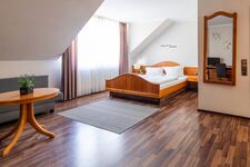 Salí Homes | Hotel zum Dorfbrunnen - Bornheim Bild 19 Salí Homes | Hotel zum Dorfbrunnen - Bornheim Bild 19