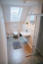 HOCHWERTIG EINGERICHTET | 3 ZIMMER | FREE PARKING - WiFi Bild 19 HOCHWERTIG EINGERICHTET | 3 ZIMMER | FREE PARKING - WiFi Bild 19