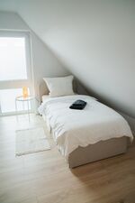 HOCHWERTIG EINGERICHTET | 3 ZIMMER | FREE PARKING - WiFi Bild 14 HOCHWERTIG EINGERICHTET | 3 ZIMMER | FREE PARKING - WiFi Bild 14