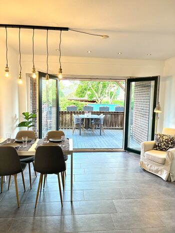 Gemütliche Erdgeschosswohnung mit Terrasse & Kamin Gemütliche Erdgeschosswohnung mit Terrasse & Kamin