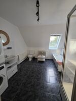 #7 Badezimmer mit Waschmaschine #7 Badezimmer mit Waschmaschine