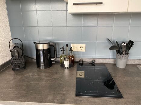 Modernes Apartment mit Balkon Innenstadt 5.OG mit Fahrstuhl Zdjęcie 3 Modernes Apartment mit Balkon Innenstadt 5.OG mit Fahrstuhl Zdjęcie 3