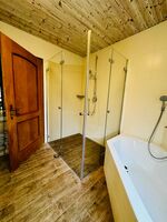 Eines unserer Badezimmer Eines unserer Badezimmer