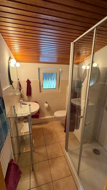 Gemütliche, offene 2-Raum-Wohnung, getrennte Betten, Parkpla Bild 4 Gemütliche, offene 2-Raum-Wohnung, getrennte Betten, Parkpla Bild 4