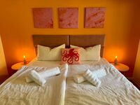 Zimmer mit Doppelbett (180x200 cm) Zimmer mit Doppelbett (180x200 cm)