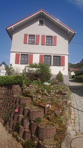 Gepflegtes Haus mit wunderschöner Aussicht in zentraler Lage von Forbach Gepflegtes Haus mit wunderschöner Aussicht in zentraler Lage von Forbach