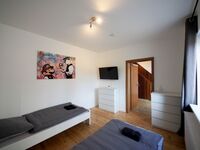 Haus bis zu 12 Personen mit WLAN, Gäste-WC, TV–Bad Oldesloe Bild 2 Haus bis zu 12 Personen mit WLAN, Gäste-WC, TV–Bad Oldesloe Bild 2