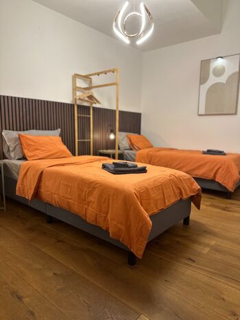 Zwei Einzelbetten 90x200 Zwei Einzelbetten 90x200