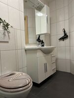 Badezimmer mit Dusche Badezimmer mit Dusche