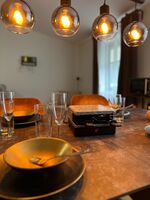 Esstisch mit Raclette Esstisch mit Raclette