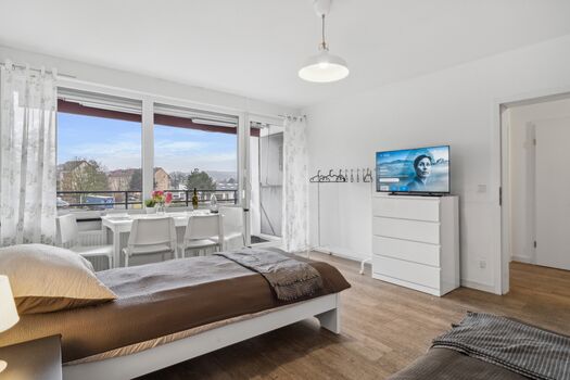 Schlafzimmer 1 (AZ04) Schlafzimmer 1 (AZ04)