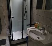 Dusche mit Toilette Dusche mit Toilette