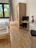 Möbilierte Wohnung Pforzheim - hell + ruhig | 2-6 Pers. | WLAN | Parken Bild 9 Möbilierte Wohnung Pforzheim - hell + ruhig | 2-6 Pers. | WLAN | Parken Bild 9