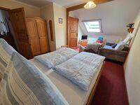 Doppelzimmer mit Sitzecke Doppelzimmer mit Sitzecke