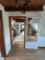 Flur mit Blick auf Küche und Schlafwohnzimmer Flur mit Blick auf Küche und Schlafwohnzimmer