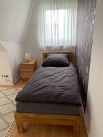 Schlafzimmer #2 (Einzelbett) Schlafzimmer #2 (Einzelbett)