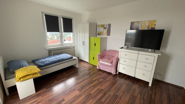 Hanau * 6 Personen * 90Euro/Nacht * Balkon Hanau * 6 Personen * 90Euro/Nacht * Balkon