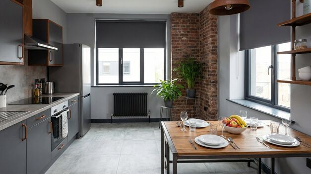 FL17 / TOMASZ-LIVING in TARP - Ideal für Teams FL17 / TOMASZ-LIVING in TARP - Ideal für Teams