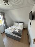 4-Zimmer-Haus nahe den Holstenhallen mit Garten Bild 1 4-Zimmer-Haus nahe den Holstenhallen mit Garten Bild 1