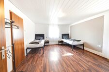 Ganzes Appartments in Kirchheim Teck. Eigenes Bad, Küche, Wohnung. Picture 2 Ganzes Appartments in Kirchheim Teck. Eigenes Bad, Küche, Wohnung. Picture 2