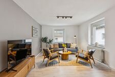 3 Wohnungen/20 Schlafplätze-Parkplatz,Küche,Garten,WLAN,TV,Wohnzimmer Bild 19 3 Wohnungen/20 Schlafplätze-Parkplatz,Küche,Garten,WLAN,TV,Wohnzimmer Bild 19