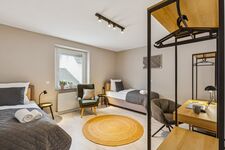 3 Wohnungen/20 Schlafplätze-Parkplatz,Küche,Garten,WLAN,TV,Wohnzimmer Bild 13 3 Wohnungen/20 Schlafplätze-Parkplatz,Küche,Garten,WLAN,TV,Wohnzimmer Bild 13