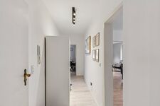 Flur mit Zugang zu allen einzelnen Schlafzimmern Flur mit Zugang zu allen einzelnen Schlafzimmern