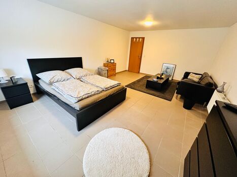 Eines der drei Zimmer Eines der drei Zimmer