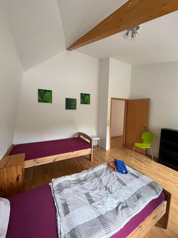 Große Wohnung mit 3 Schlafzimmern am Wildpark Bild 2 Große Wohnung mit 3 Schlafzimmern am Wildpark Bild 2