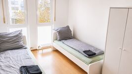 Apartments in Kabelsketal 15Min Flughafen, Porsche, Halle, Brehna, BMW Zdjęcie 1 Apartments in Kabelsketal 15Min Flughafen, Porsche, Halle, Brehna, BMW Zdjęcie 1