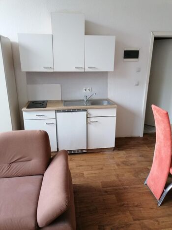 GroßzügigeWohnung nah an Wanderwegen, Öffis und Innenstadt Bild 3 GroßzügigeWohnung nah an Wanderwegen, Öffis und Innenstadt Bild 3