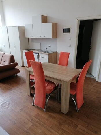 GroßzügigeWohnung nah an Wanderwegen, Öffis und Innenstadt Bild 5 GroßzügigeWohnung nah an Wanderwegen, Öffis und Innenstadt Bild 5