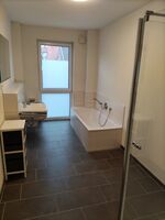 B4 Picture 10 B4 Picture 10