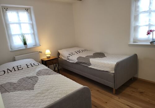 EG — Schlafzimmer / Bedroom EG — Schlafzimmer / Bedroom