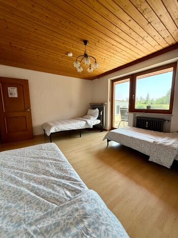 Idyllische Wohnung oder ganzes Haus mit Garten, Terasse und WIFI Picture 2 Idyllische Wohnung oder ganzes Haus mit Garten, Terasse und WIFI Picture 2