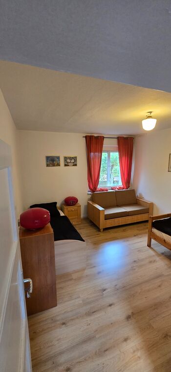 10 Personen Unterkunft mit 6 Zimmer 10 Personen Unterkunft mit 6 Zimmer