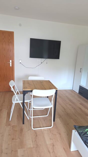 Schlafzimmer mit Fernseher Schlafzimmer mit Fernseher