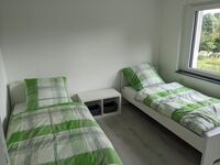Kernsanierte neu möblierte EG-Wohnung, 4 DZ mit Einzelbetten Bild 4 Kernsanierte neu möblierte EG-Wohnung, 4 DZ mit Einzelbetten Bild 4