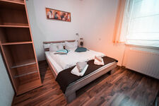 kl. Zimmer für 1-2 Personen kl. Zimmer für 1-2 Personen