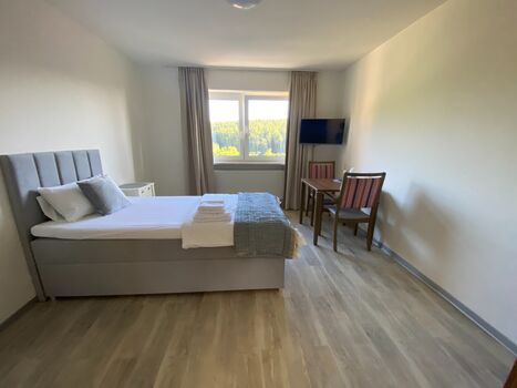 Am Autobahnkreuz A70/A9 in Alleinlage Am Autobahnkreuz A70/A9 in Alleinlage