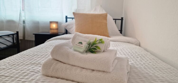 MB Homes Hechingen-Tübingen-Reutlingen Einzelzimmer 2-8Personen MB Homes Hechingen-Tübingen-Reutlingen Einzelzimmer 2-8Personen