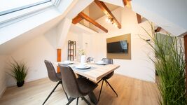 Esszimmer mit TV Esszimmer mit TV