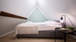 Einzelbett im Dachgeschoss Einzelbett im Dachgeschoss