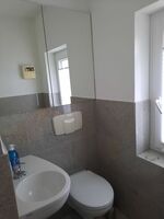 Wohnung 2, zweites WC Wohnung 2, zweites WC