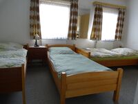 Whg. OG | Schlafzimmer mit 3 Einzelbetten Whg. OG | Schlafzimmer mit 3 Einzelbetten