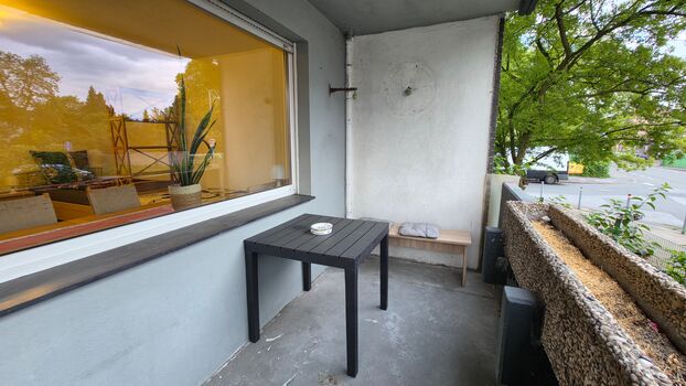 Große Wohnung für 3-7 Leute mit Balkon und extra WC + eigener Parkplatz Picture 5 Große Wohnung für 3-7 Leute mit Balkon und extra WC + eigener Parkplatz Picture 5