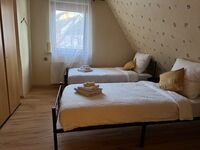 MB Homes Reutlingen (ganzes Haus) max. 8 Pers. Picture 10 MB Homes Reutlingen (ganzes Haus) max. 8 Pers. Picture 10