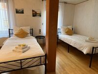 MB Homes Reutlingen (ganzes Haus) max. 8 Pers. Picture 7 MB Homes Reutlingen (ganzes Haus) max. 8 Pers. Picture 7