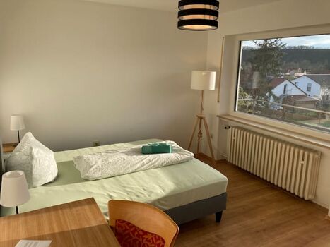 Möblierte Zimmer in Marktsteft Möblierte Zimmer in Marktsteft